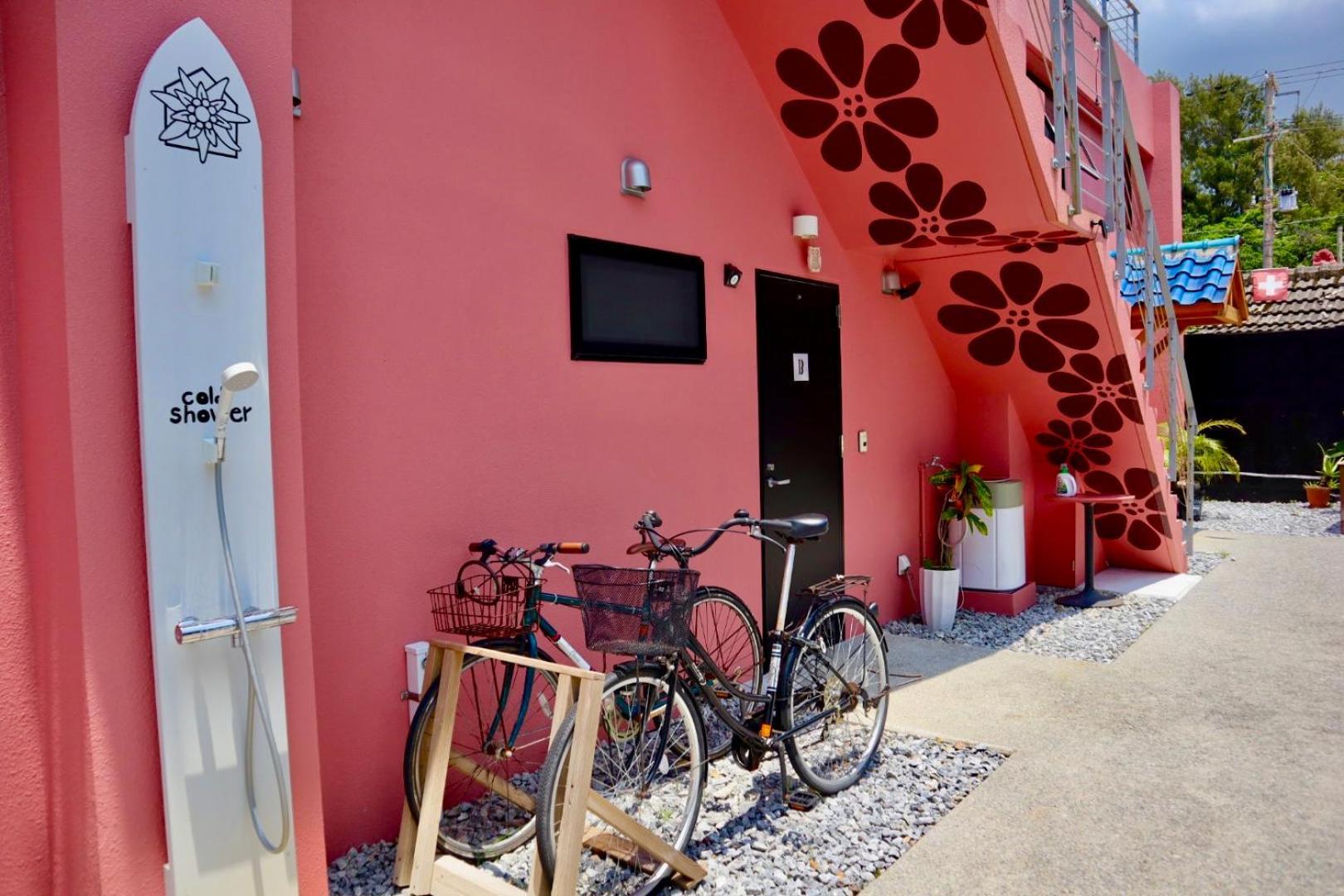 Hotel Little Swiss House Motobu Exterior foto
